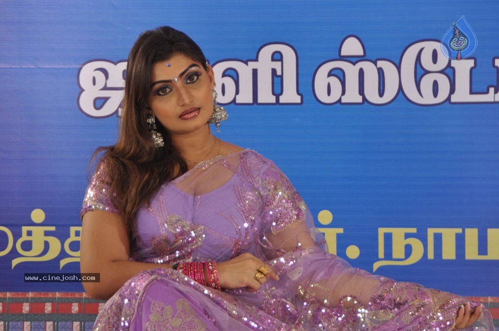 Chokkali Tamil Movie Spicy Stills - 32 / 67 photos