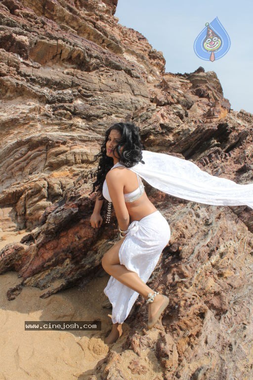 Cinemaki Veladam Randi Movie Spicy Stills - 104 / 136 photos