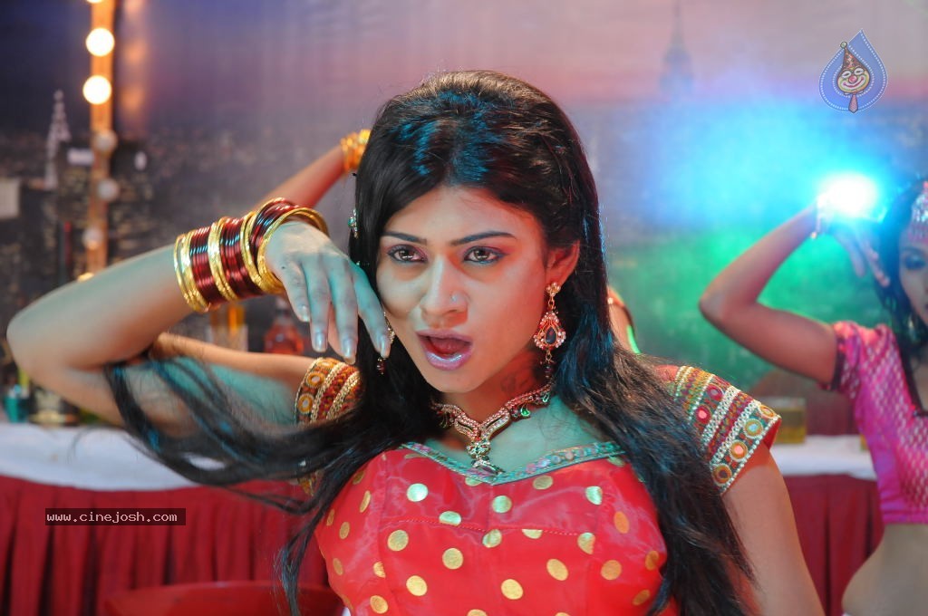Cinemaki Veladam Randi Movie Spicy Stills - 105 / 136 photos