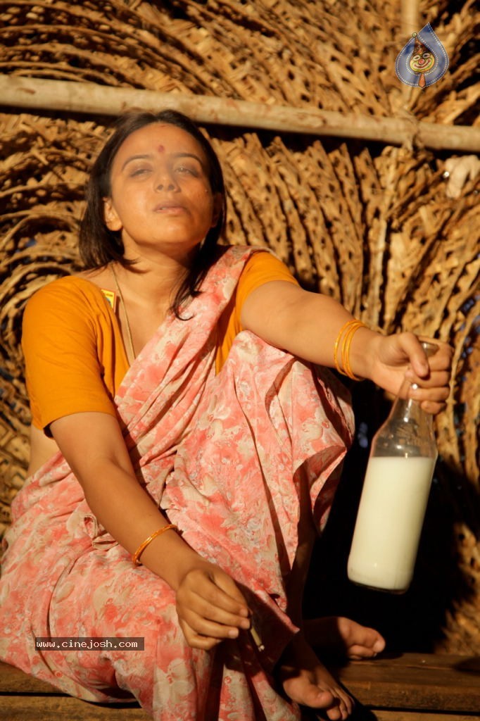 Dandupalya Movie Hot Stills - 3 / 13 photos