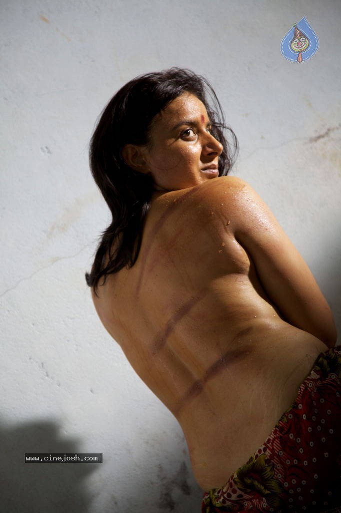 Dandupalya Movie Hot Stills - 11 / 13 photos