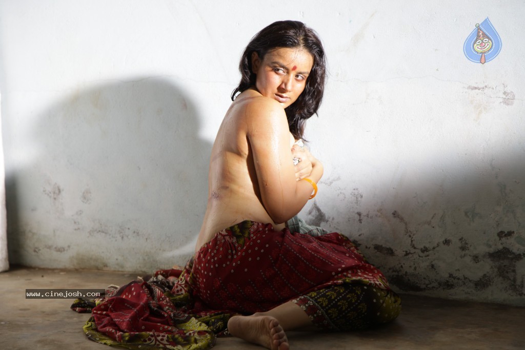 Dandupalyam Movie Hot Stills - 11 / 144 photos