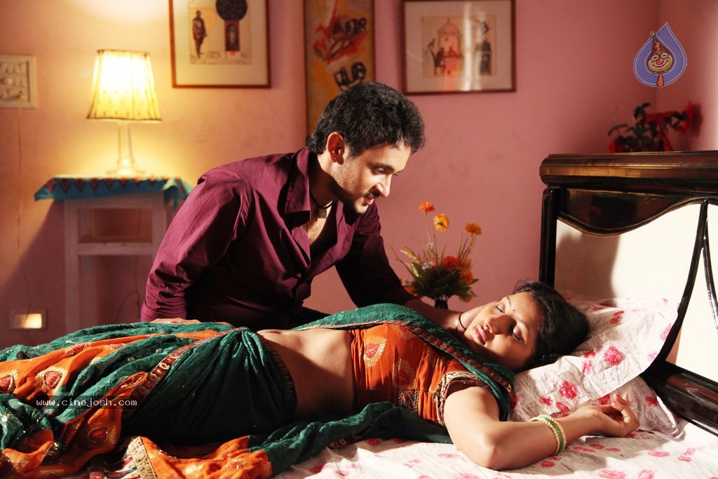 Full Guarantee Movie Hot Stills - 21 / 35 photos