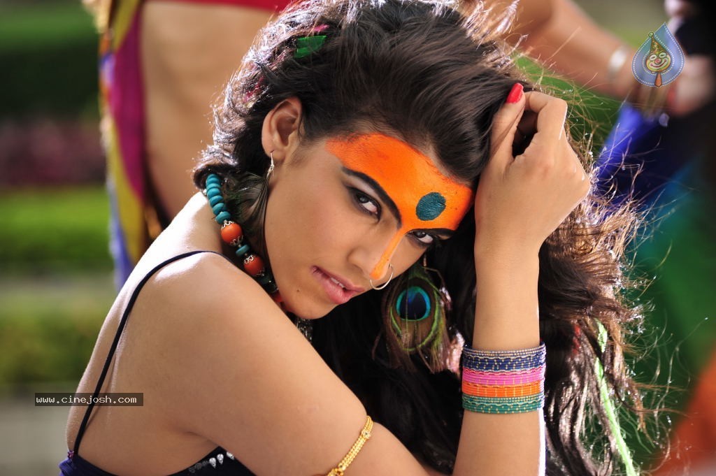Gabriela Bertante Item Song Stills in DCM - 25 / 41 photos