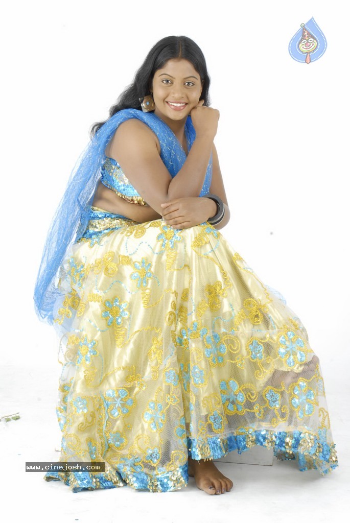 Ganja Koottam Tamil Movie Hot Stills - 27 / 69 photos