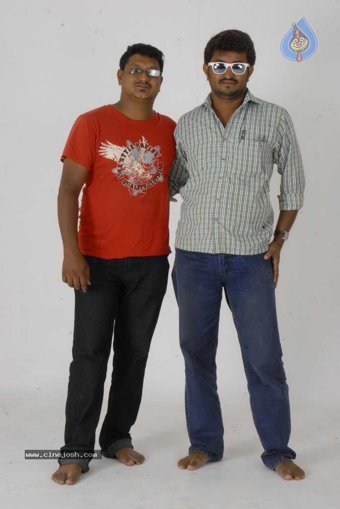 Ganja Koottam Tamil Movie Hot Stills - 31 / 69 photos
