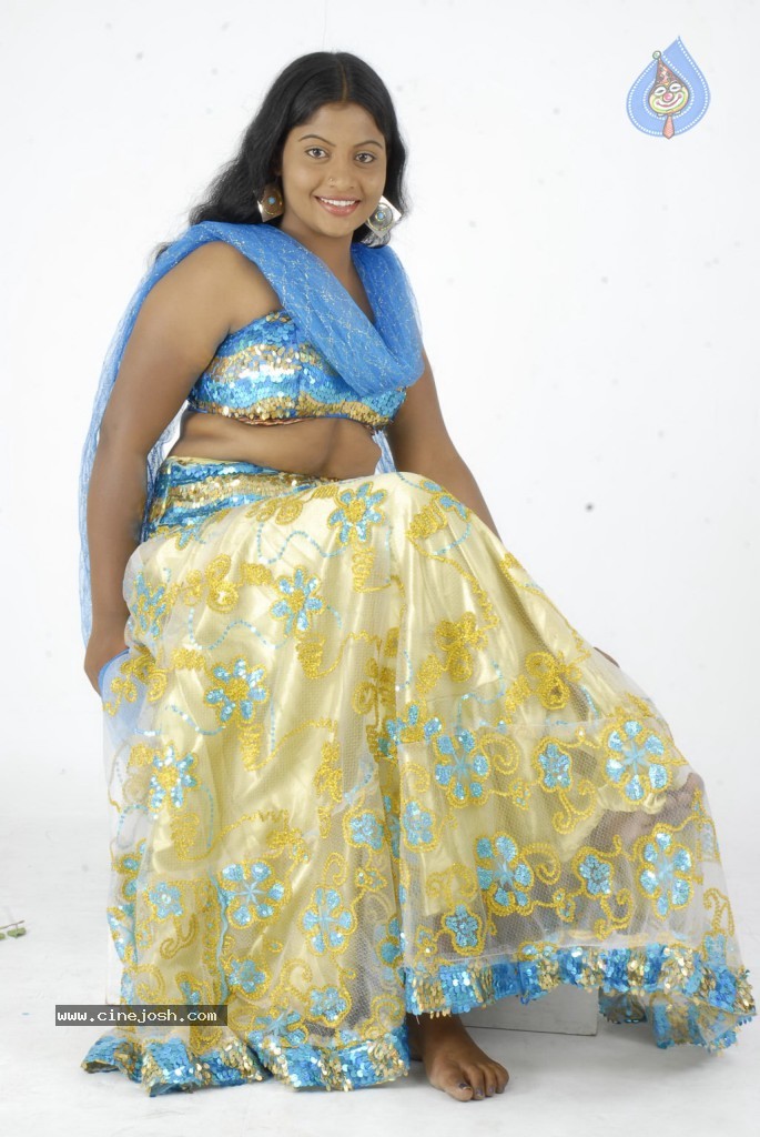 Ganja Koottam Tamil Movie Hot Stills - 49 / 69 photos