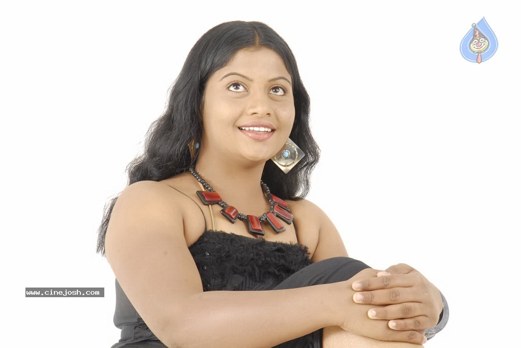 Ganja Koottam Tamil Movie Hot Stills - 69 / 69 photos
