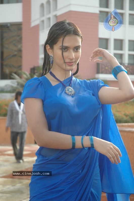 Gowri Pandit Spicy Stills - 40 / 65 photos