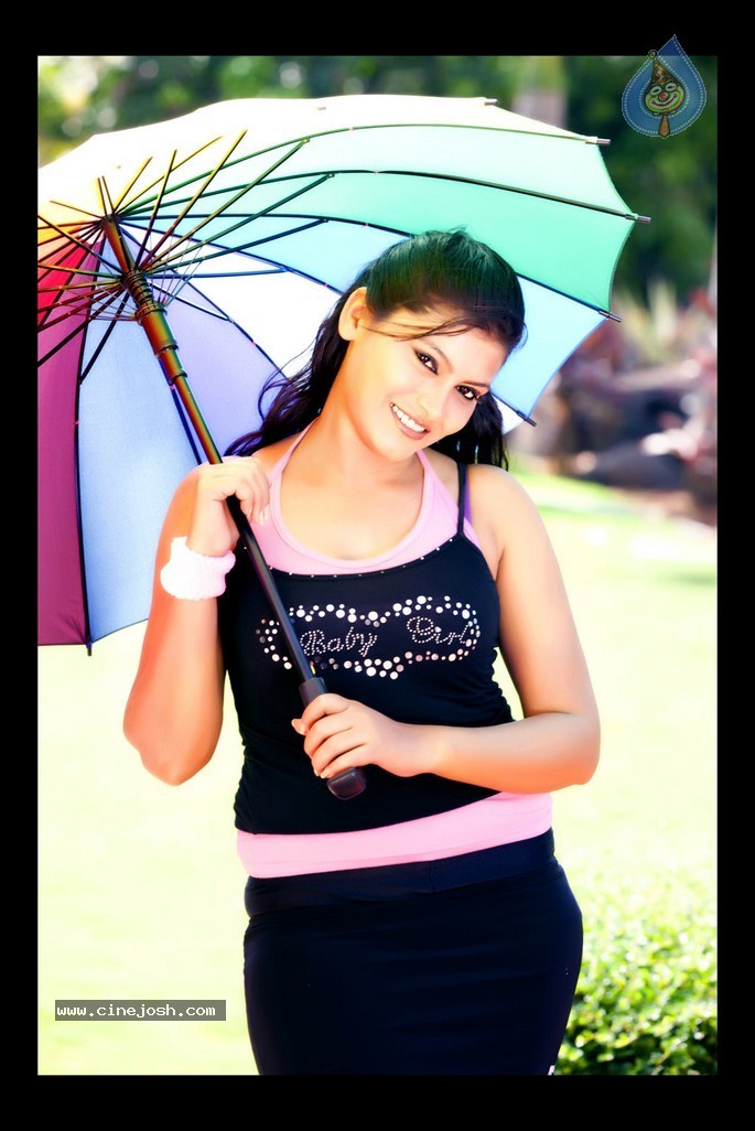 Hema Jilloju Portfolio Stills - 30 / 82 photos