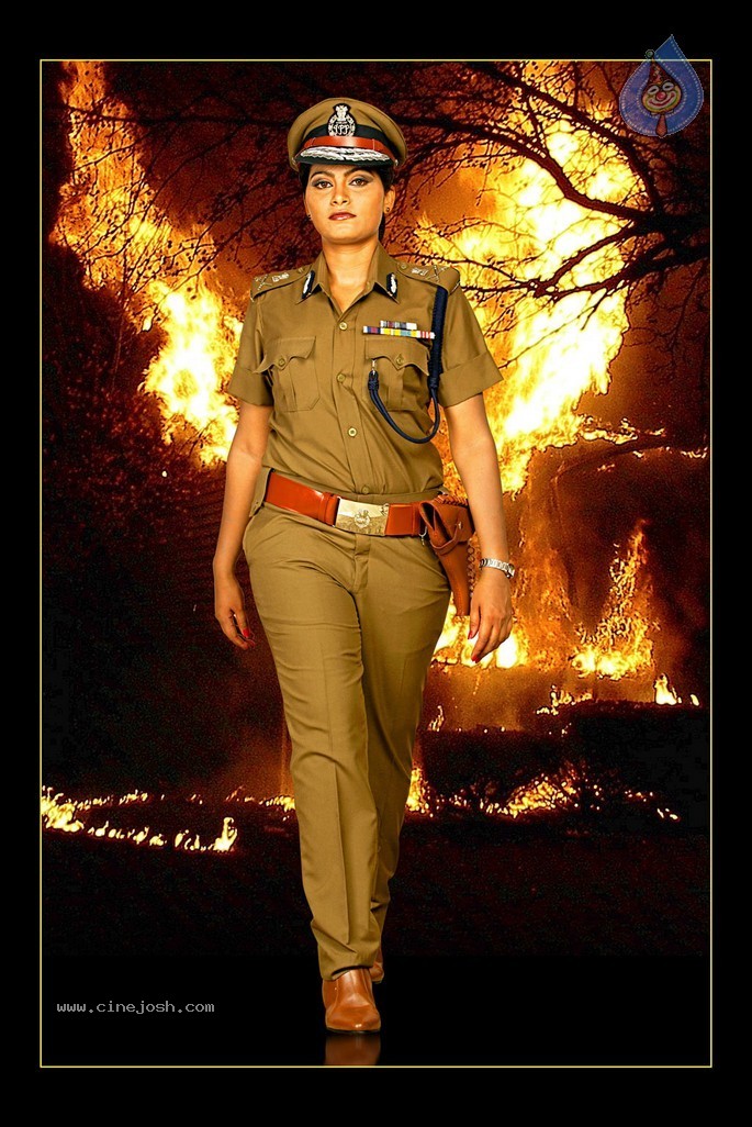 Hema Jilloju Portfolio Stills - 54 / 82 photos