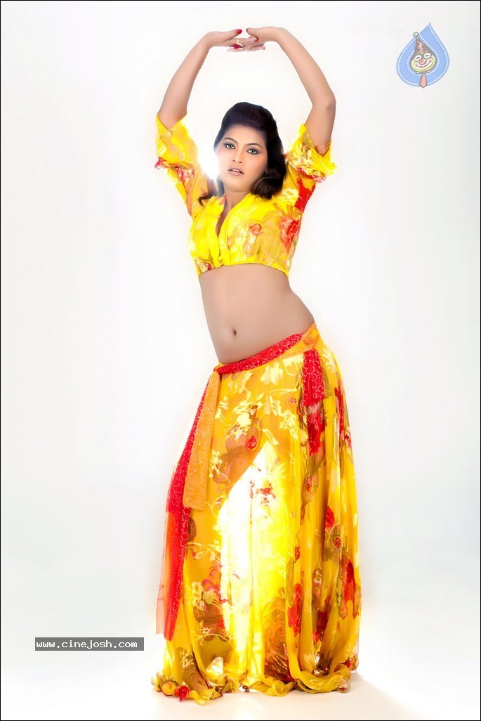 Hema Jilloju Portfolio Stills - 80 / 82 photos