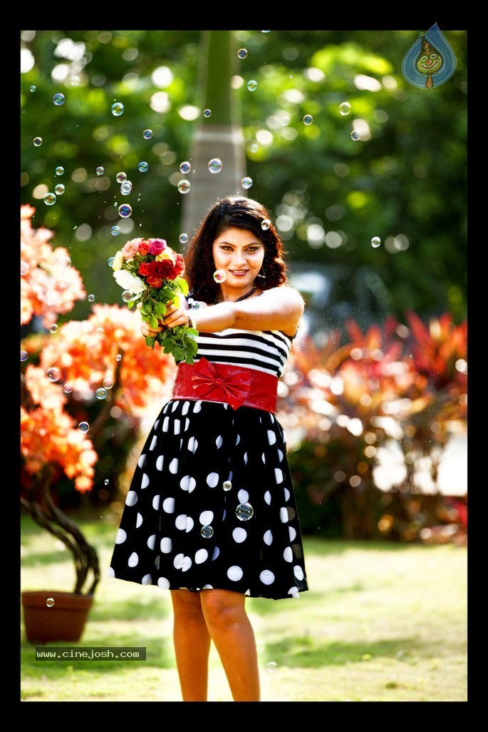 Hema Jilloju Portfolio Stills - 82 / 82 photos