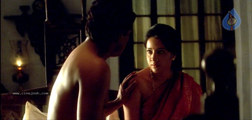 Ilavarasi Tamil Movie Spicy Stills - 13 / 14 photos
