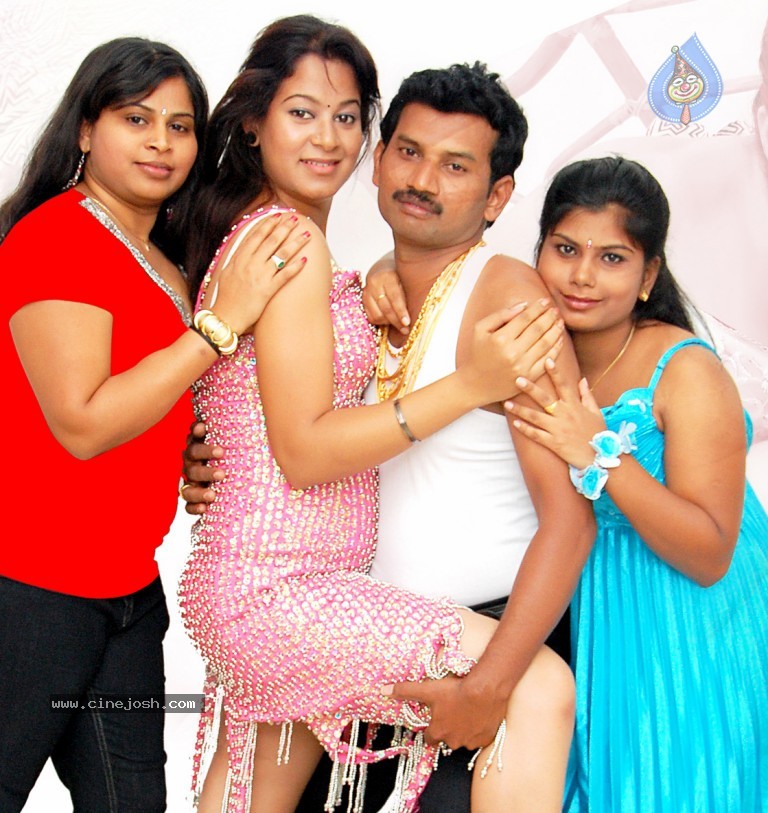 Intlo Ramudu Veedhilo Manmadhudu Hot Stills - 10 / 23 photos