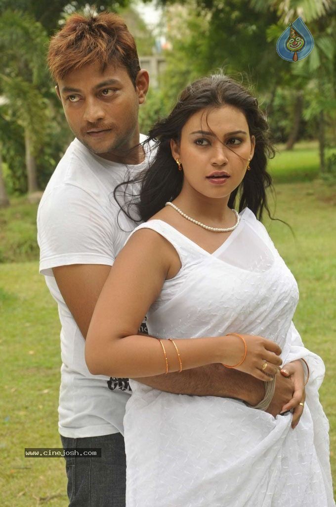 Ivan Yaroo Tamil Movie Hot Stills - 4 / 41 photos