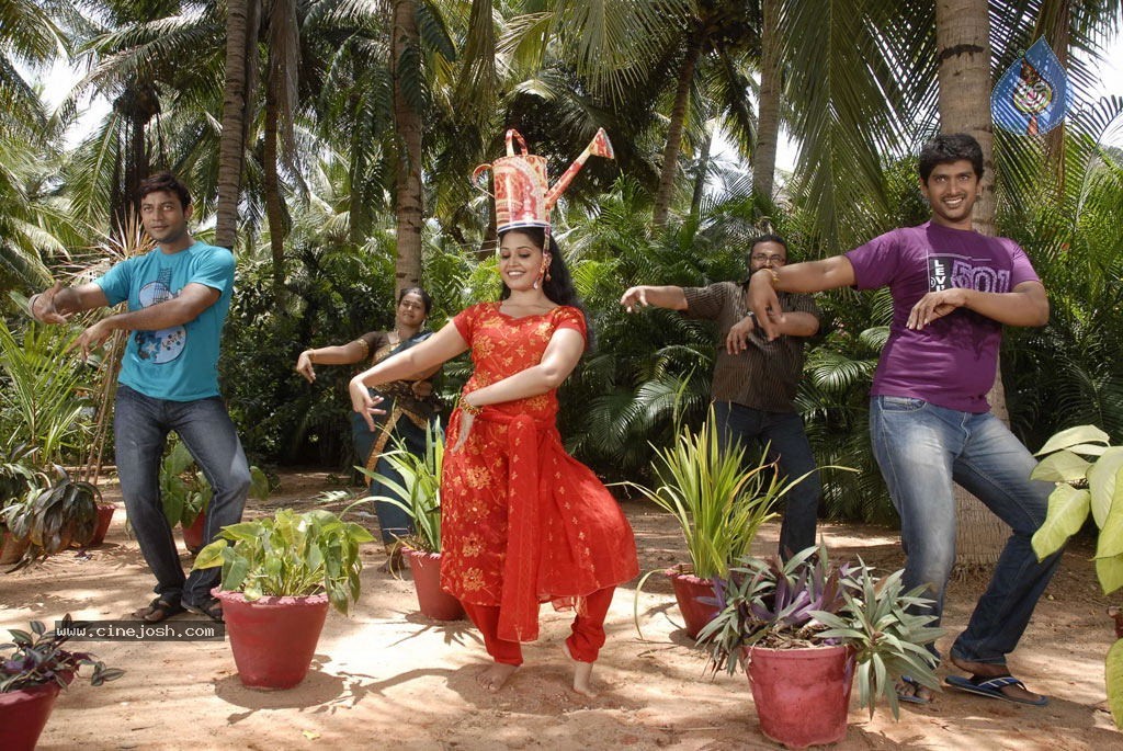 Ivan Yaroo Tamil Movie Hot Stills - 37 / 41 photos