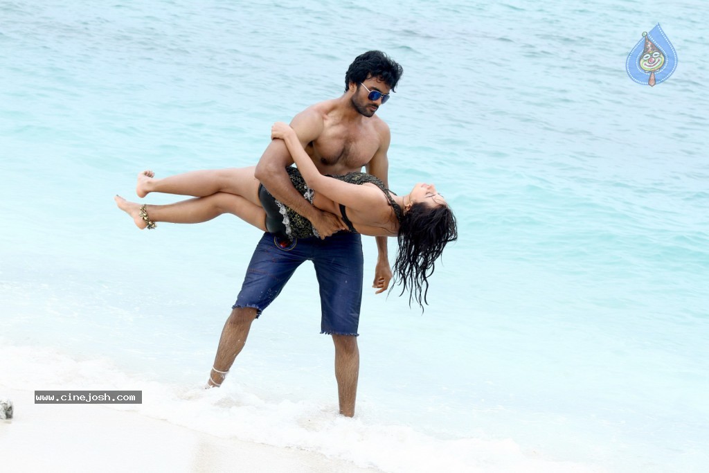 Jagan Movie Hot Stills - 11 / 39 photos