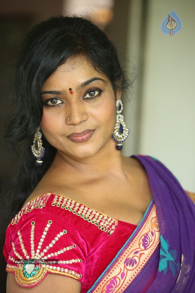 Jayavani Hot Stills - 94 / 180 photos