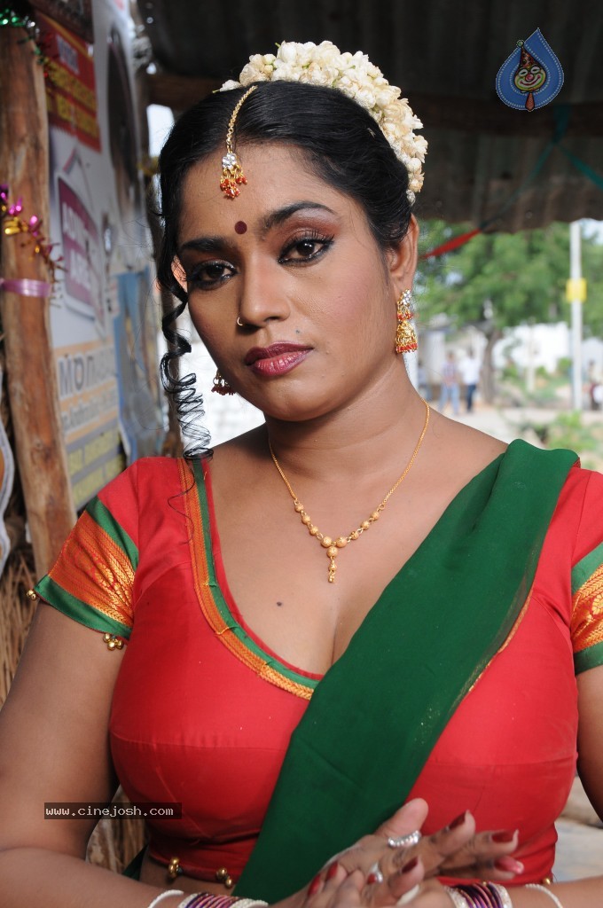 Jayavani Spicy Stills - 24 / 50 photos