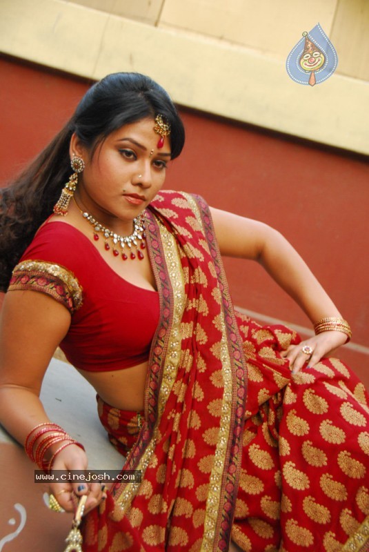 Jyothi Spicy Pics - 4 / 54 photos