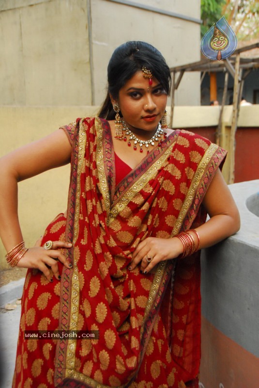 Jyothi Spicy Pics - 10 / 54 photos