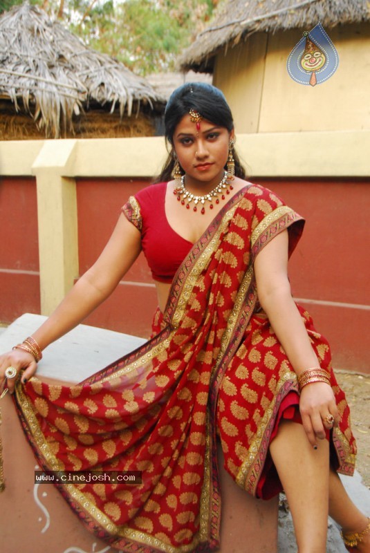 Jyothi Spicy Pics - 16 / 54 photos