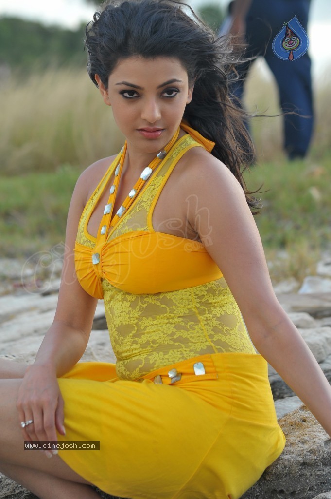 Kajal Agarwal New Hot Stills  - 11 / 90 photos