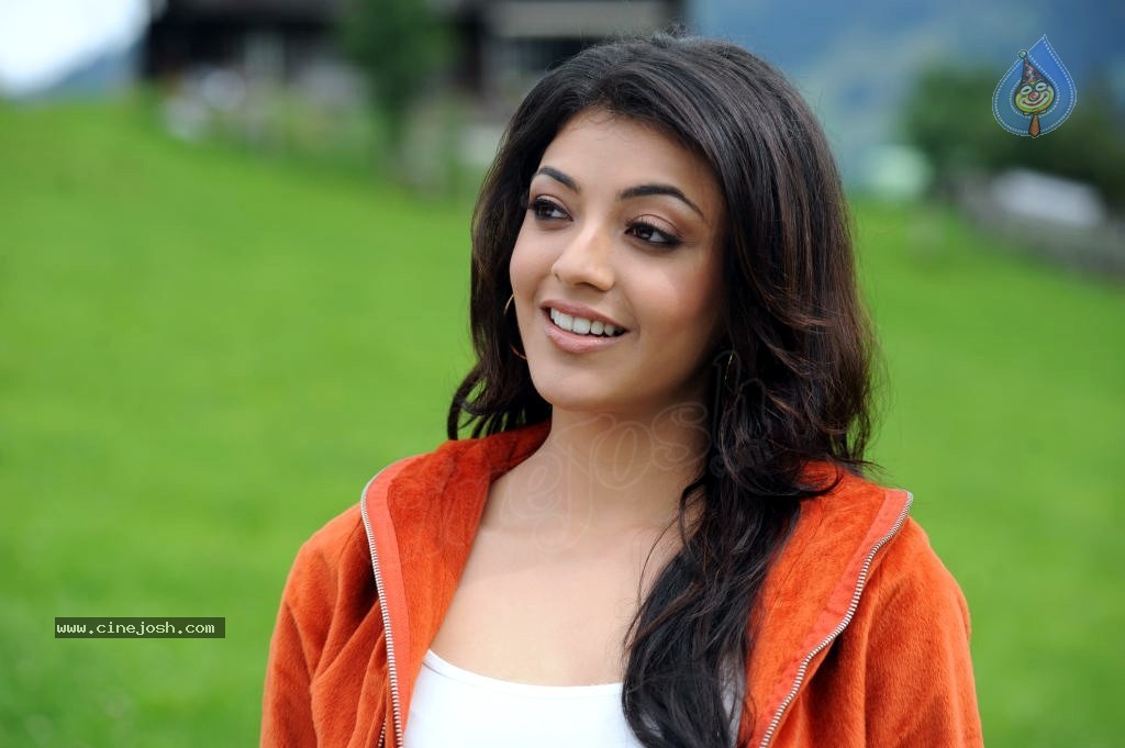 Kajal Agarwal Spicy Photos - 6 / 55 photos