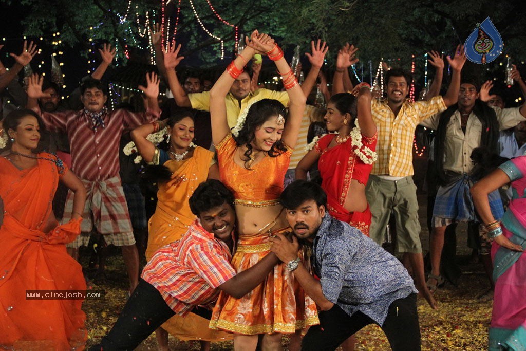 Kallapetty Tamil Movie Hot Photos - 33 / 33 photos