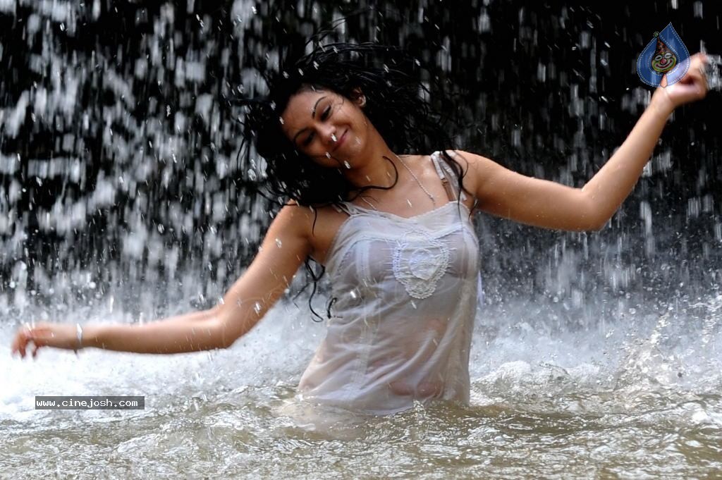 Kamna Jethmalani Hot Pics - 45 / 62 photos