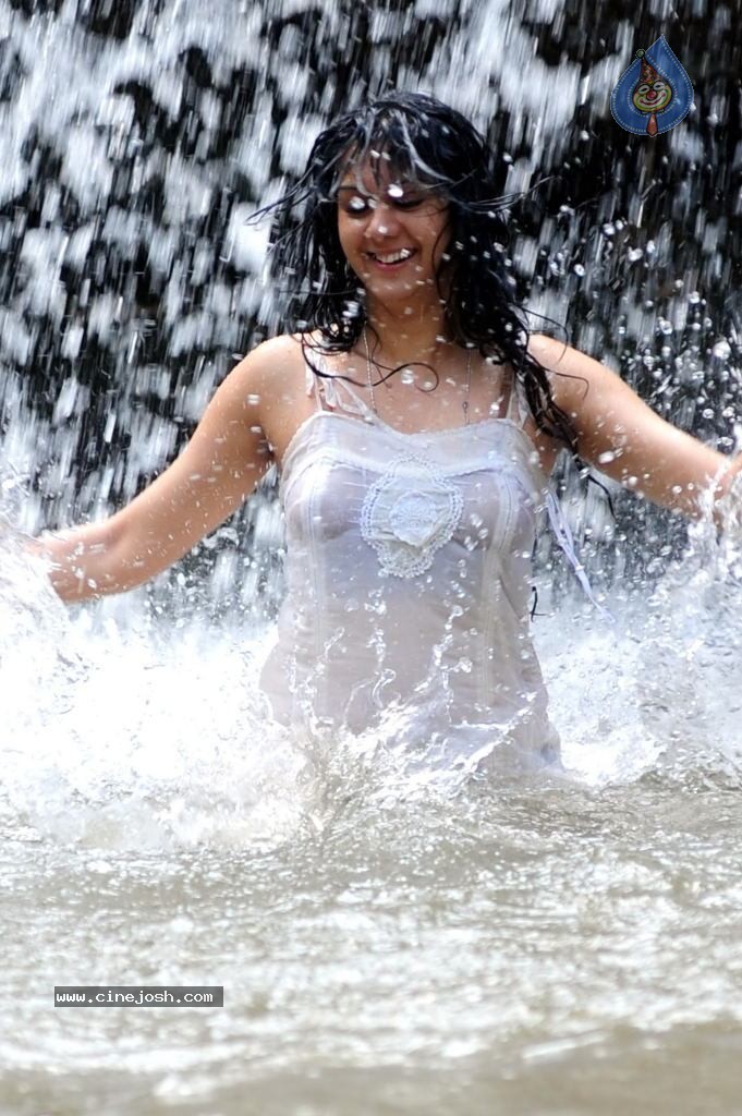 Kamna Jethmalani Hot Pics - 53 / 62 photos