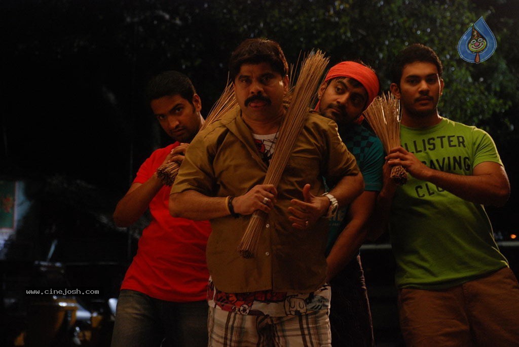 Kanna Laddu Thinna Aasaiya Tamil Movie Hot Stills - 1 / 89 photos