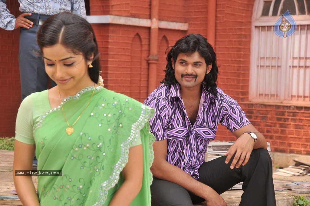Karuppampatti Tamil Movie Hot Stills - 21 / 34 photos