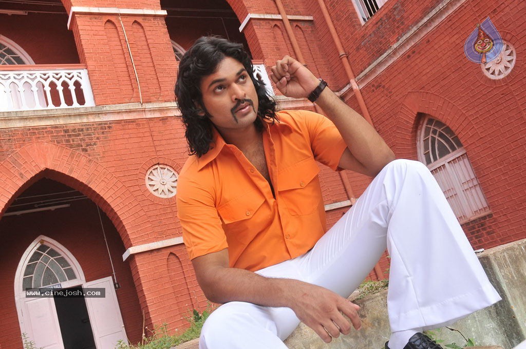 Karuppampatti Tamil Movie Hot Stills - 22 / 34 photos
