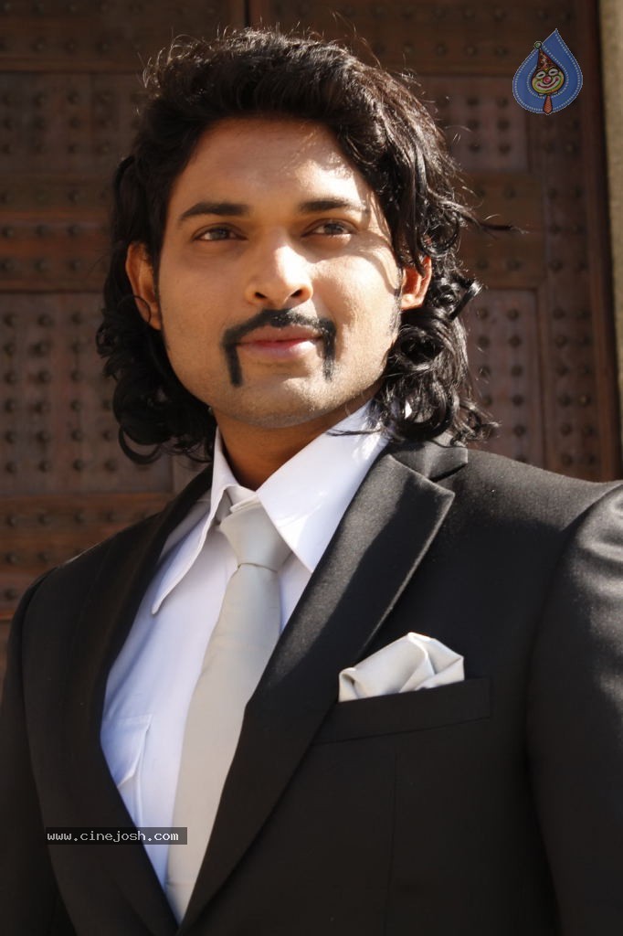 Karuppampatti Tamil Movie Hot Stills - 34 / 34 photos