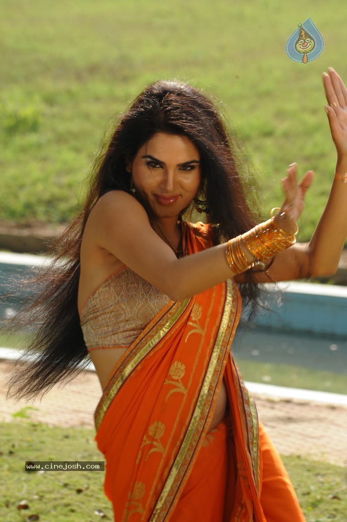 Kavya Singh Hot Photos - 48 / 57 photos
