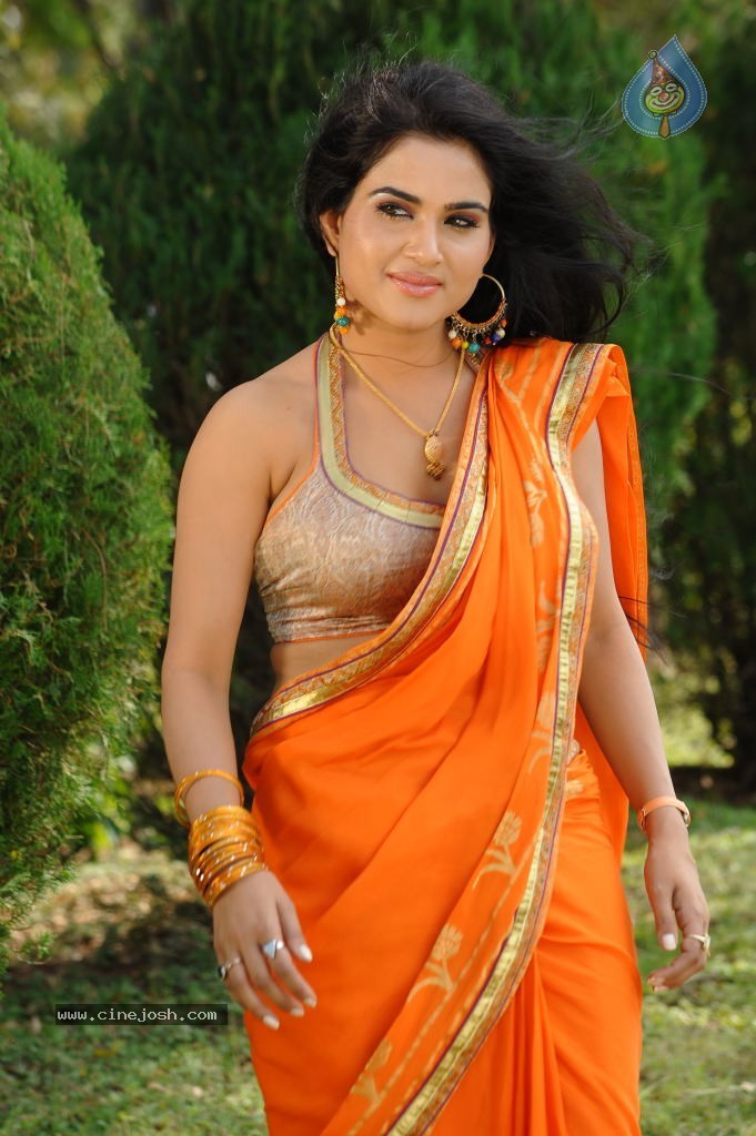 Kavya Singh Hot Photos - 52 / 57 photos