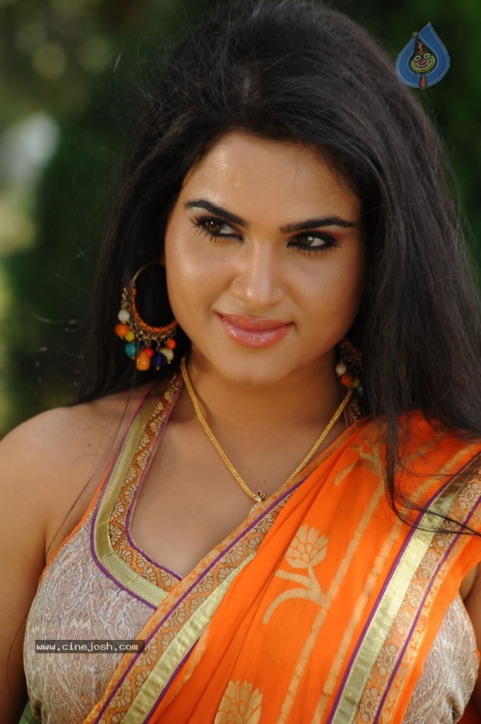 Kavya Singh Hot Photos - 56 / 57 photos