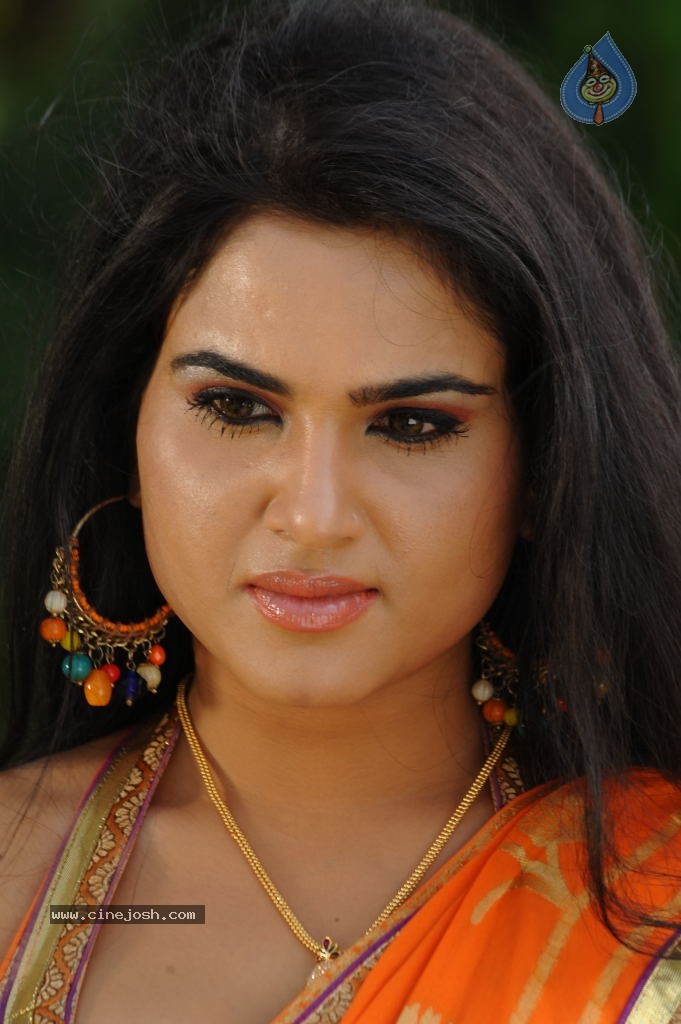 Kavya Singh Hot Photos - 57 / 57 photos