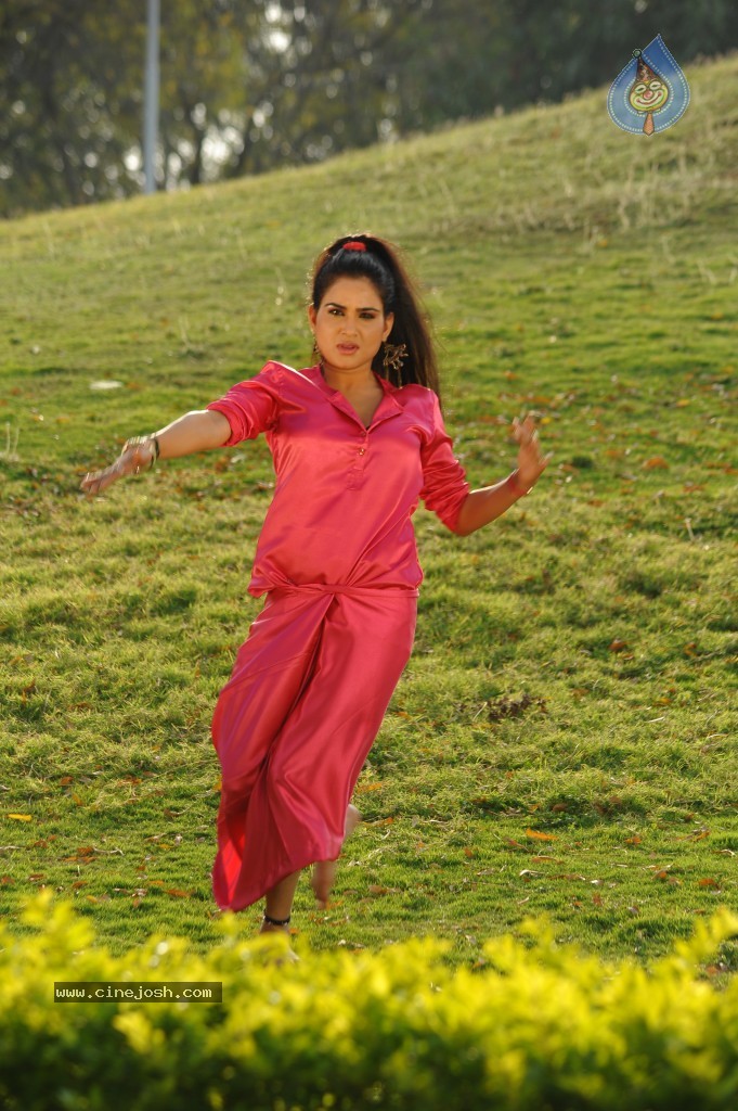 Kavya Singh New Hot Gallery - 38 / 100 photos