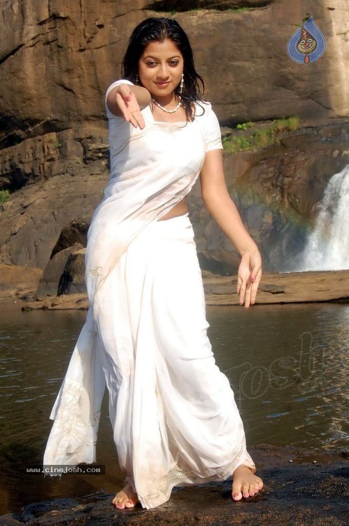 Keerthi Chawla Spicy Stills - 87 / 150 photos