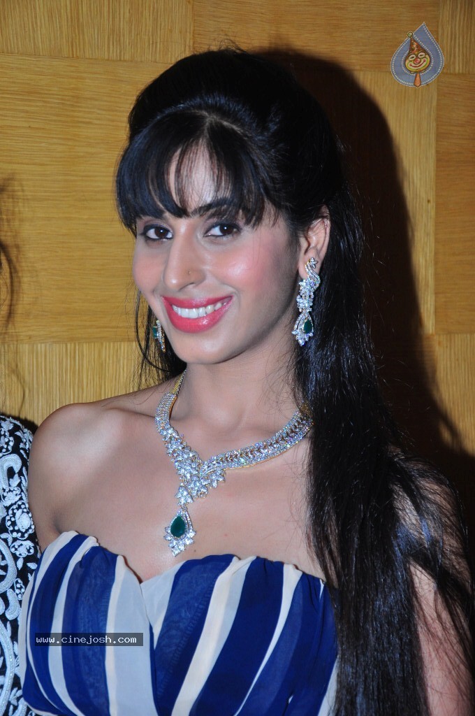 Khushi Rajput Spicy Stills - 77 / 81 photos