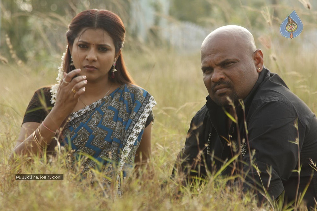 Kiliyanthattu Thoothukudi 2 Tamil Movie Spicy Stills - 3 / 58 photos
