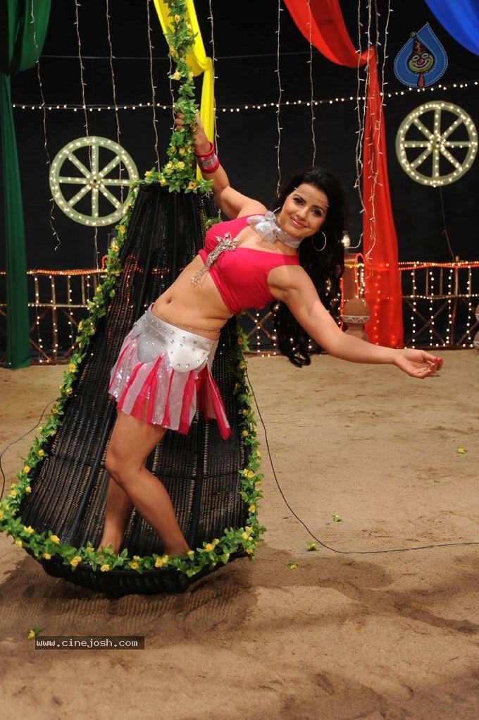 Kodi Punju Movie Spicy Song Stills - 11 / 48 photos