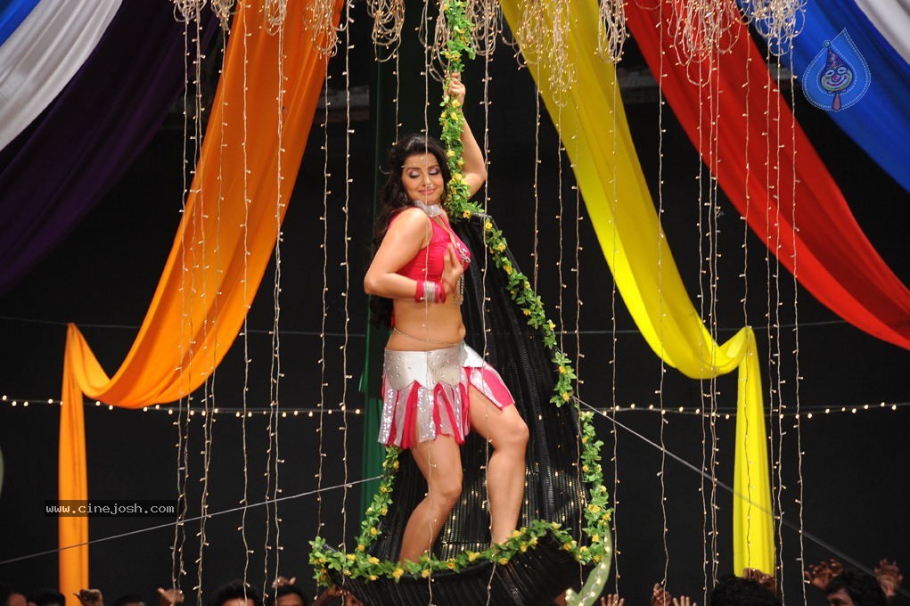 Kodi Punju Movie Spicy Song Stills - 39 / 48 photos
