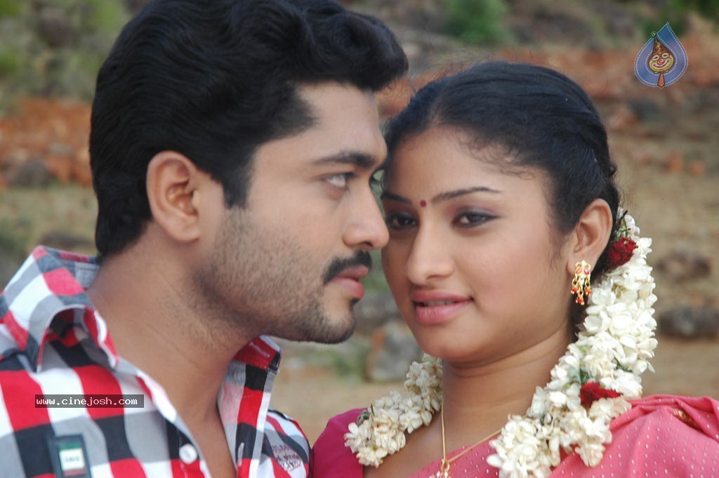 Konjum Mainakkale Tamil Movie Spicy Stills - 17 / 45 photos
