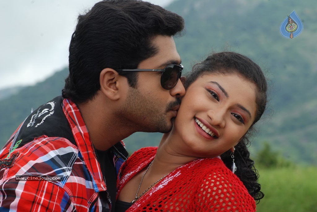 Konjum Mainakkale Tamil Movie Spicy Stills - 38 / 45 photos