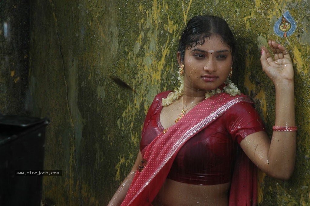 Konjum Mainakkale Tamil Movie Spicy Stills - 42 / 45 photos