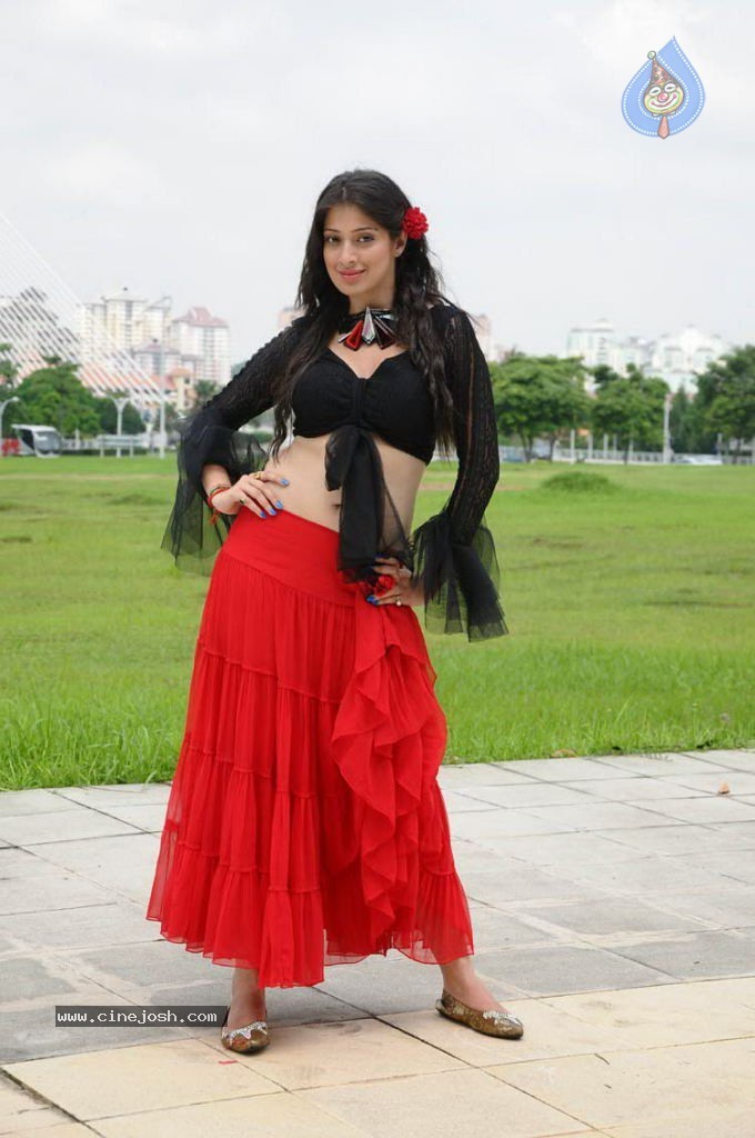 Lakshmi Rai Hot Stills - 6 / 14 photos